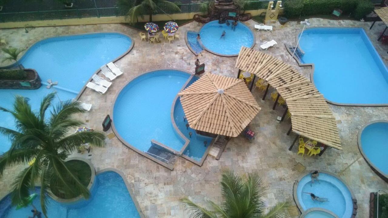Hidro Relax: Luxo Com Piscinas E Internet